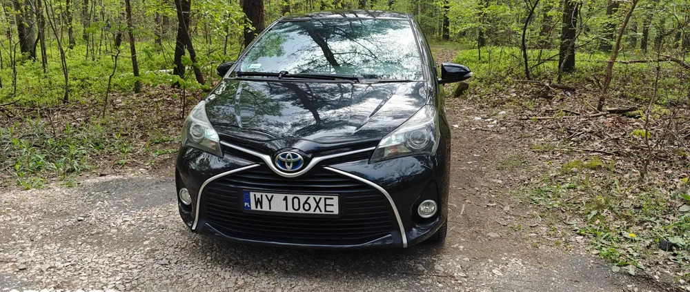 toyota yaris małopolskie Toyota Yaris cena 43000 przebieg: 90000, rok produkcji 2014 z Warszawa